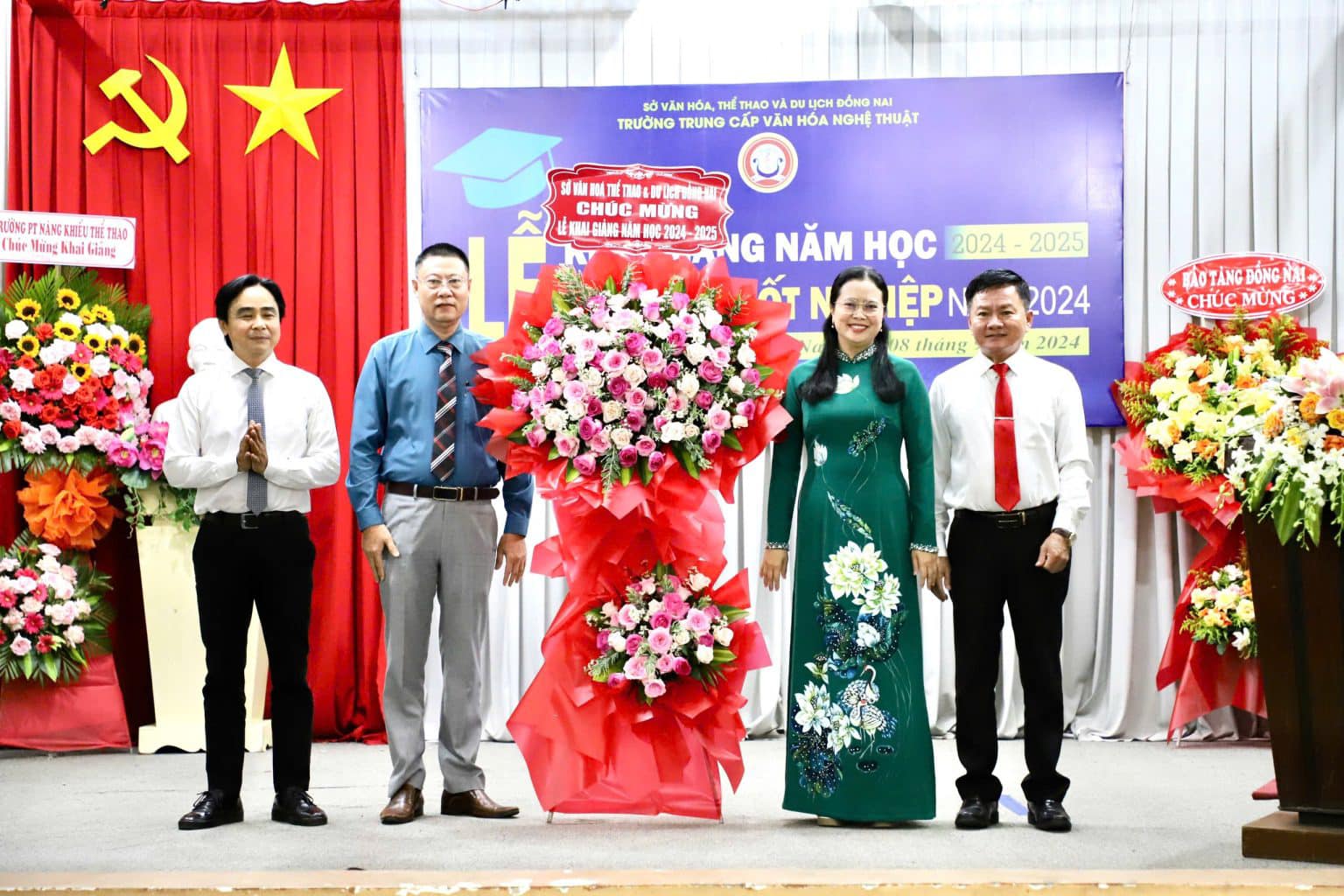 Lễ khai giảng năm học 2024-2025 và trao bằng tốt nghiệp các chuyên ngành nghệ thuật biểu diễn năm 2024